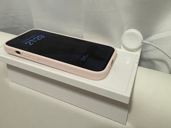 Support de lit pour téléphone et Apple Watch