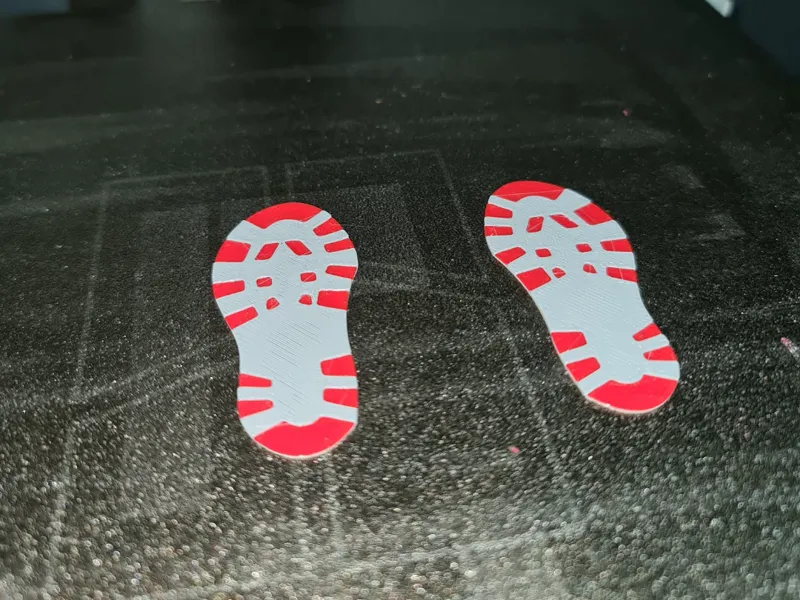  Footmarks for decoration (forensic style)