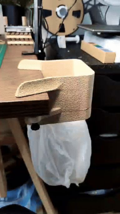 Desk trash bin V2