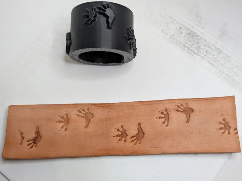 Opossum Tracks Leather Roller