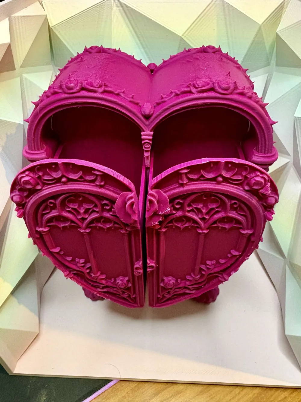 Cathedral of Thorned Devotion box - Free 3D Print Model - MakerWorld