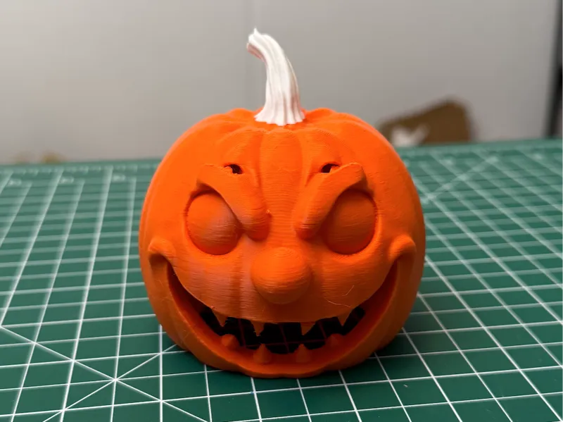 Scary Clown Pumpkin Jack-o'-lantern