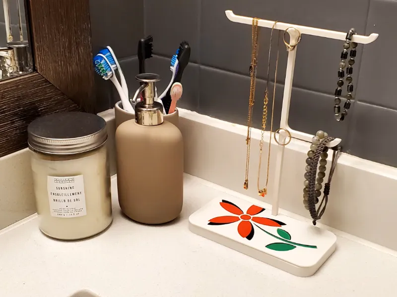 Personalized Jewelry Holder Stand – 3D Printed