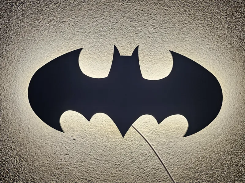 batman lampada a parete