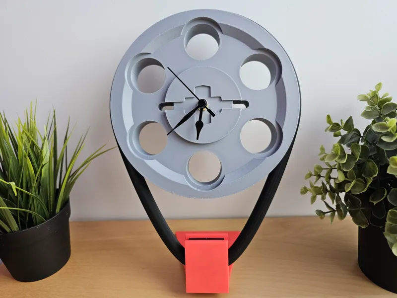 Brick-Inspired Wheel Clock