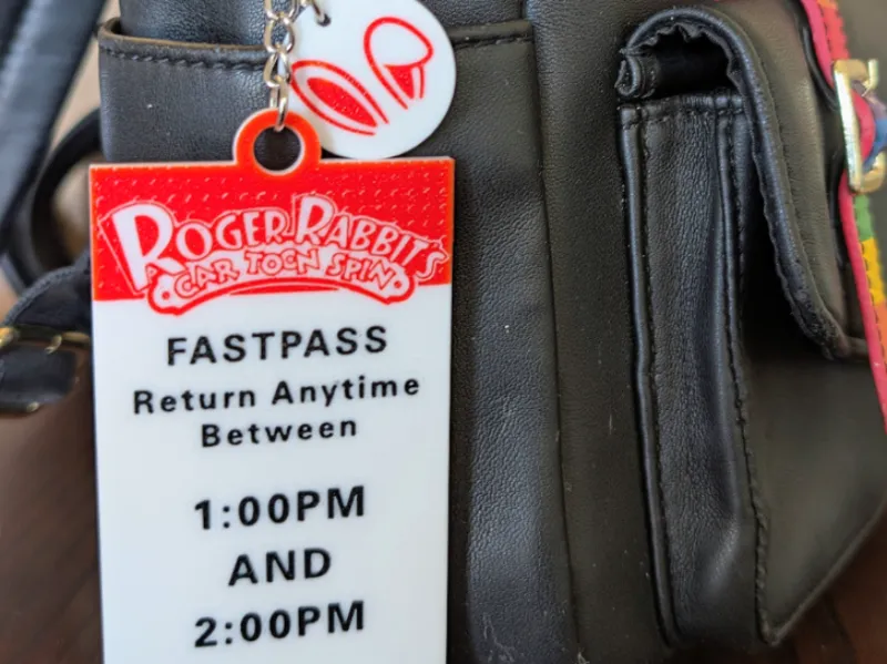 RogerRabbit CarToon Spin FastPass Keychain & Charm