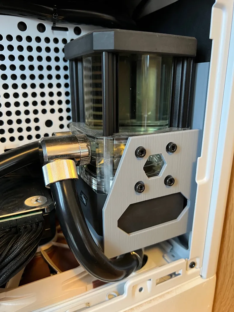 Cooler Master NR200 50x50mm Water Cooling Pump Mount