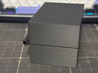 BOX WITH HINGE