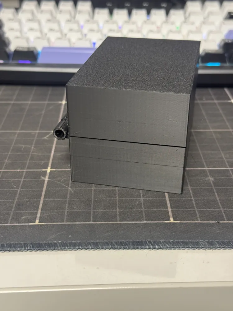 BOX WITH HINGE - Free 3D Print Model - MakerWorld