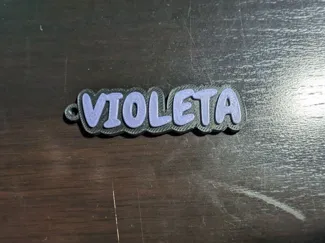 llavero violeta