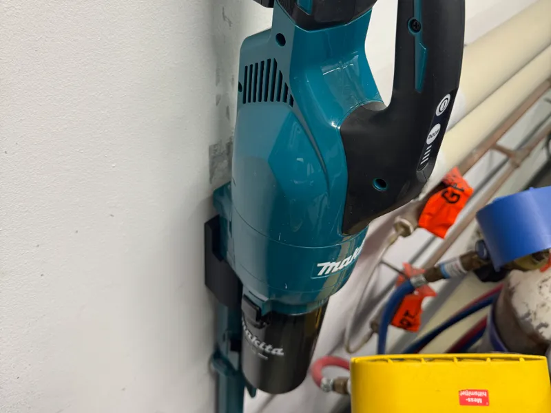Makita 286 Staubsauger Wandhalterung