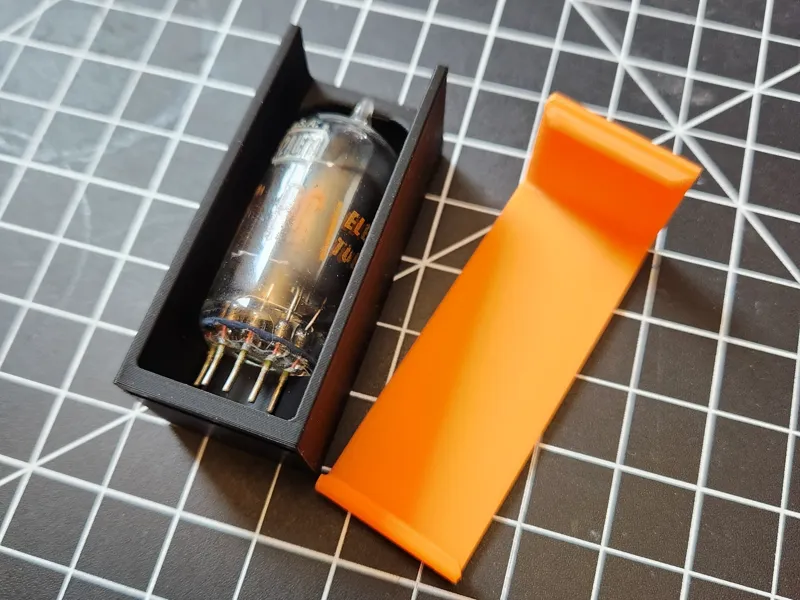 Tube storage box for 12AU7 6n3p or 5670 396A