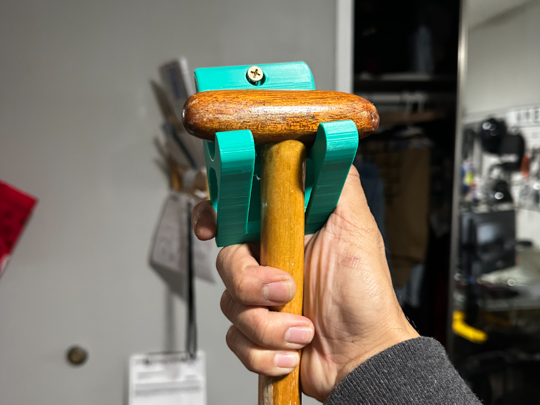 Double hook wall mount