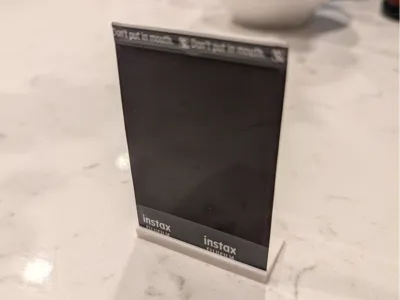 Simple and fast Instax polaroid display