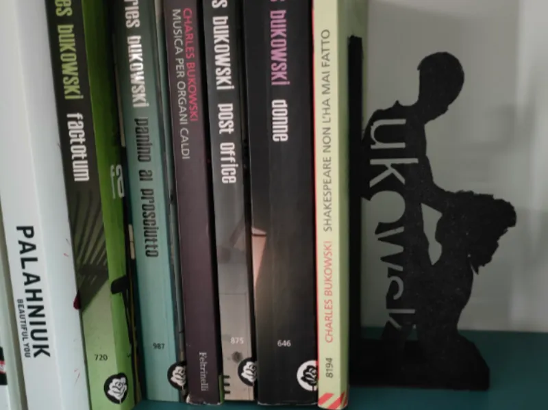 BOOK HOLDER BUKOWSKI