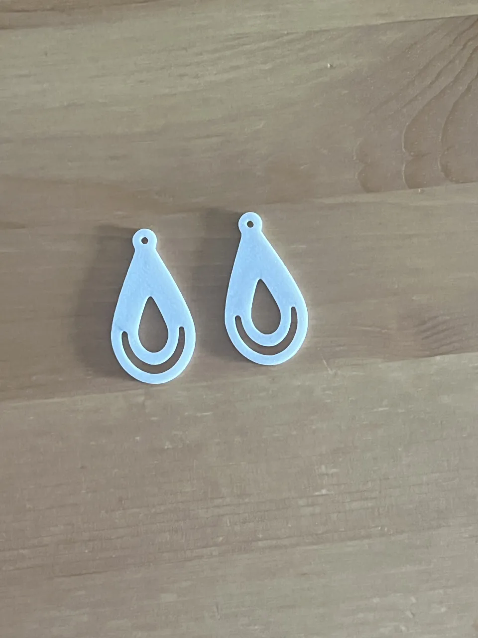 earrings view 2