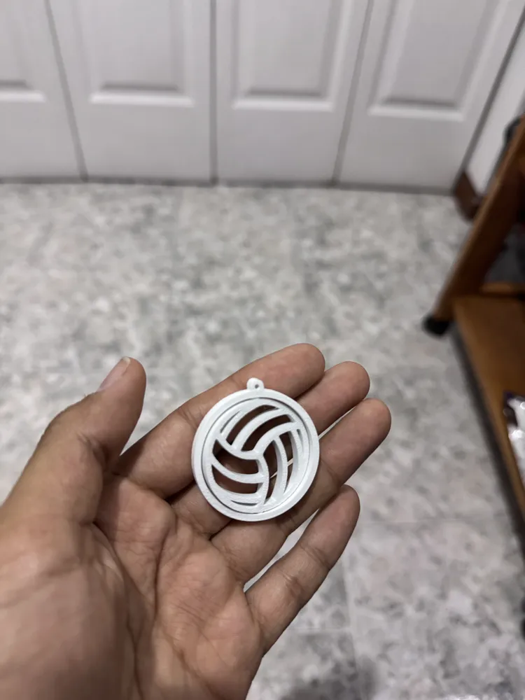 Portachiavi A Forma Di Pallacanestro Rotante - Design Creativo, Argento