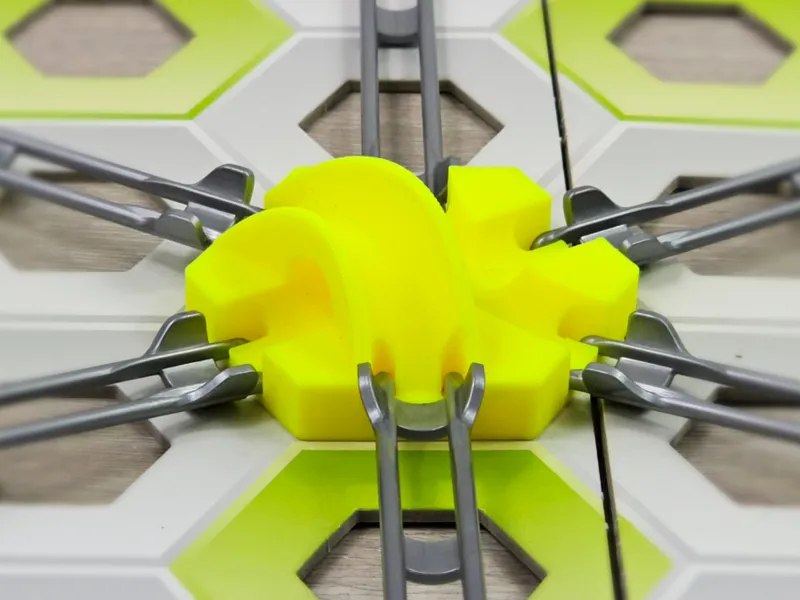 Tile with curved bridge - Gravitrax compatible