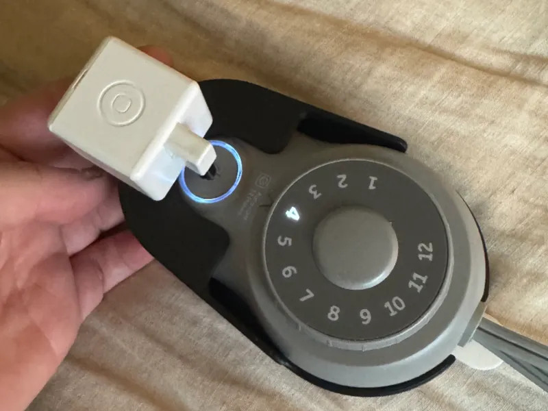 Sunbeam Heated Blanket Fingerbot holder