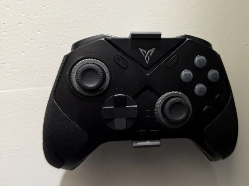 Flydigi Vader 4 Pro controller wall mount