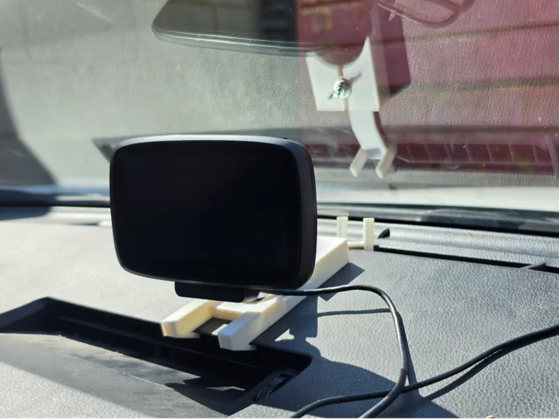TomTom Go 510 Dashboard Mount