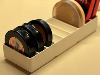 Blush holder
