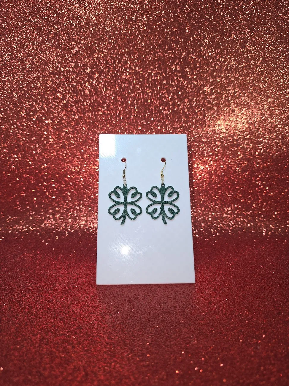 Four-leaf clover of lines earrings view 2
