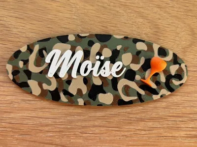 Customizable oval place card