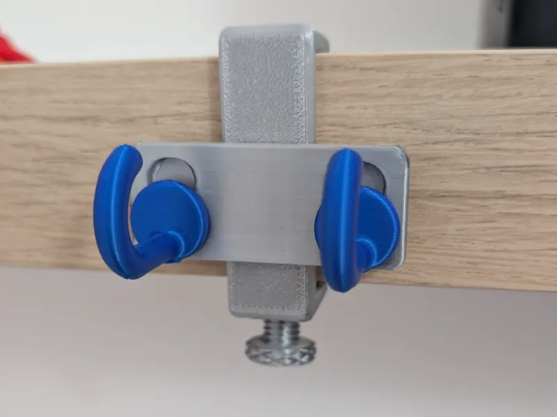 Splitter for Modular Desk/Shelf Clamp