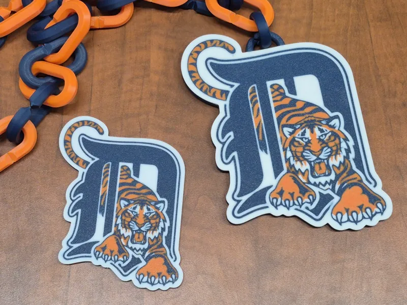 Tigers Oversized Necklace and Magnet
