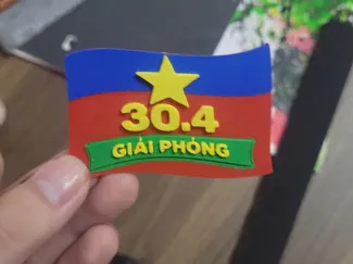 30.4 GIAI PHONG keychain