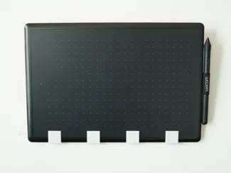One By Wacom Drawing Tablet Wall Mount 