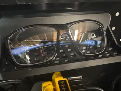 Magnetic Shelf