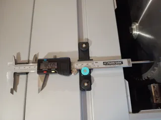 Table saw blade alignment with calipers