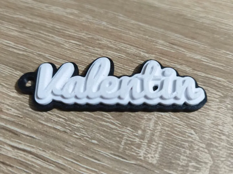 Keychain Valentin Black White