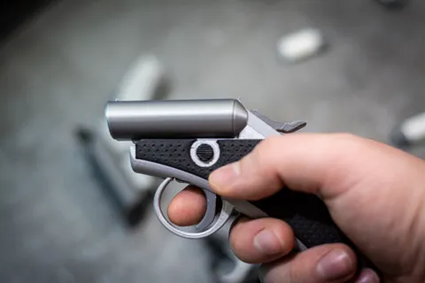 Double Barrel Pistol Shotgun - Fidget view 3