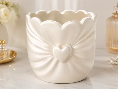 Silk Heart Planter