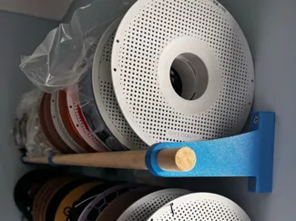 Simple no frills filament storage bracket