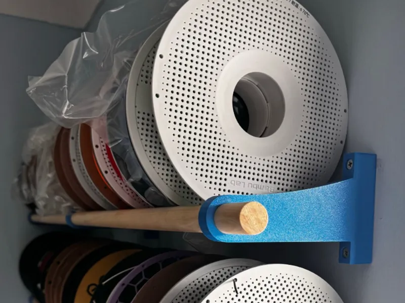 Simple no frills filament storage bracket
