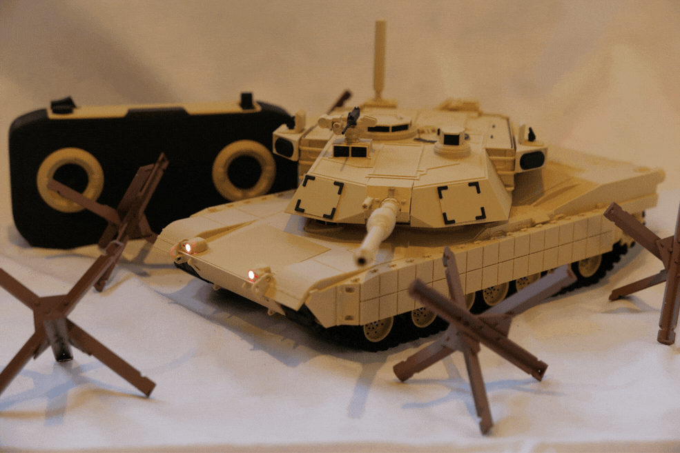 RC Cyberbrick Tank M1A2 Abrams SEPv3 1:30