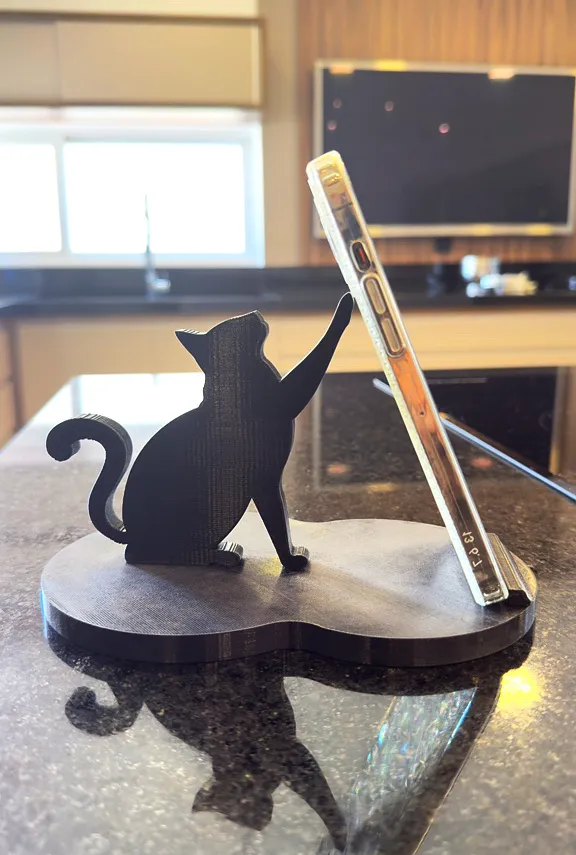 Cat-Shaped Phone Stand