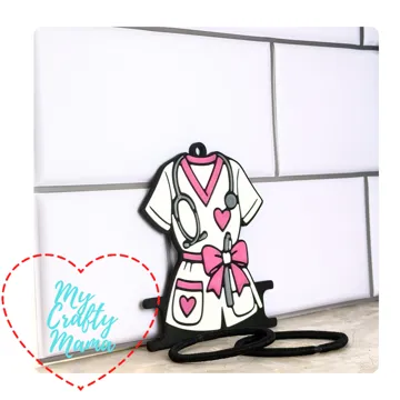 Accesorio para sujetar ligas de cabello: Nurse scrubs hair tie keychain — vista de referencia 4