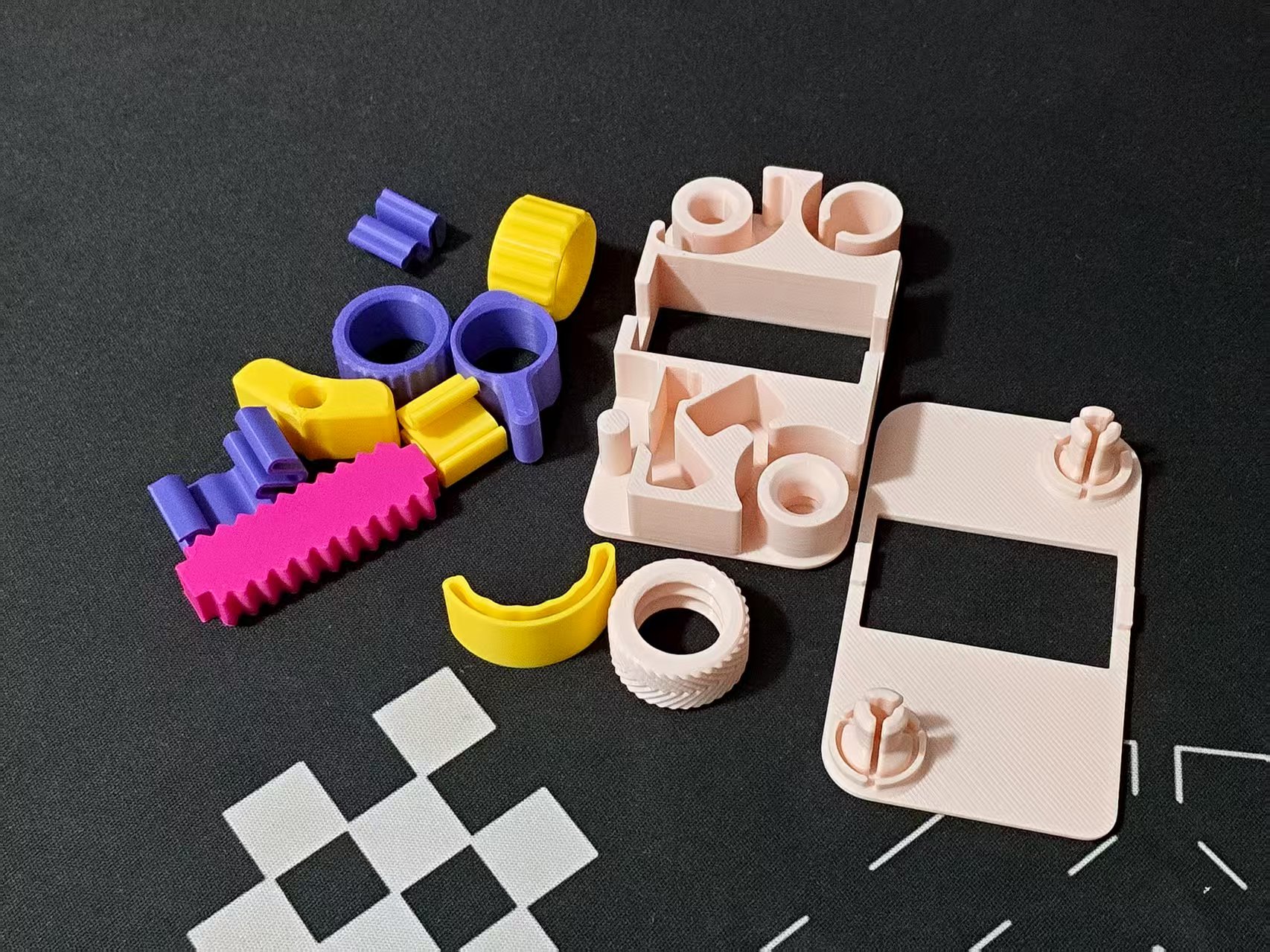 Miniatura 2 do modelo 3D 爽歪歪解压玩具五件套-(Five-in-One)