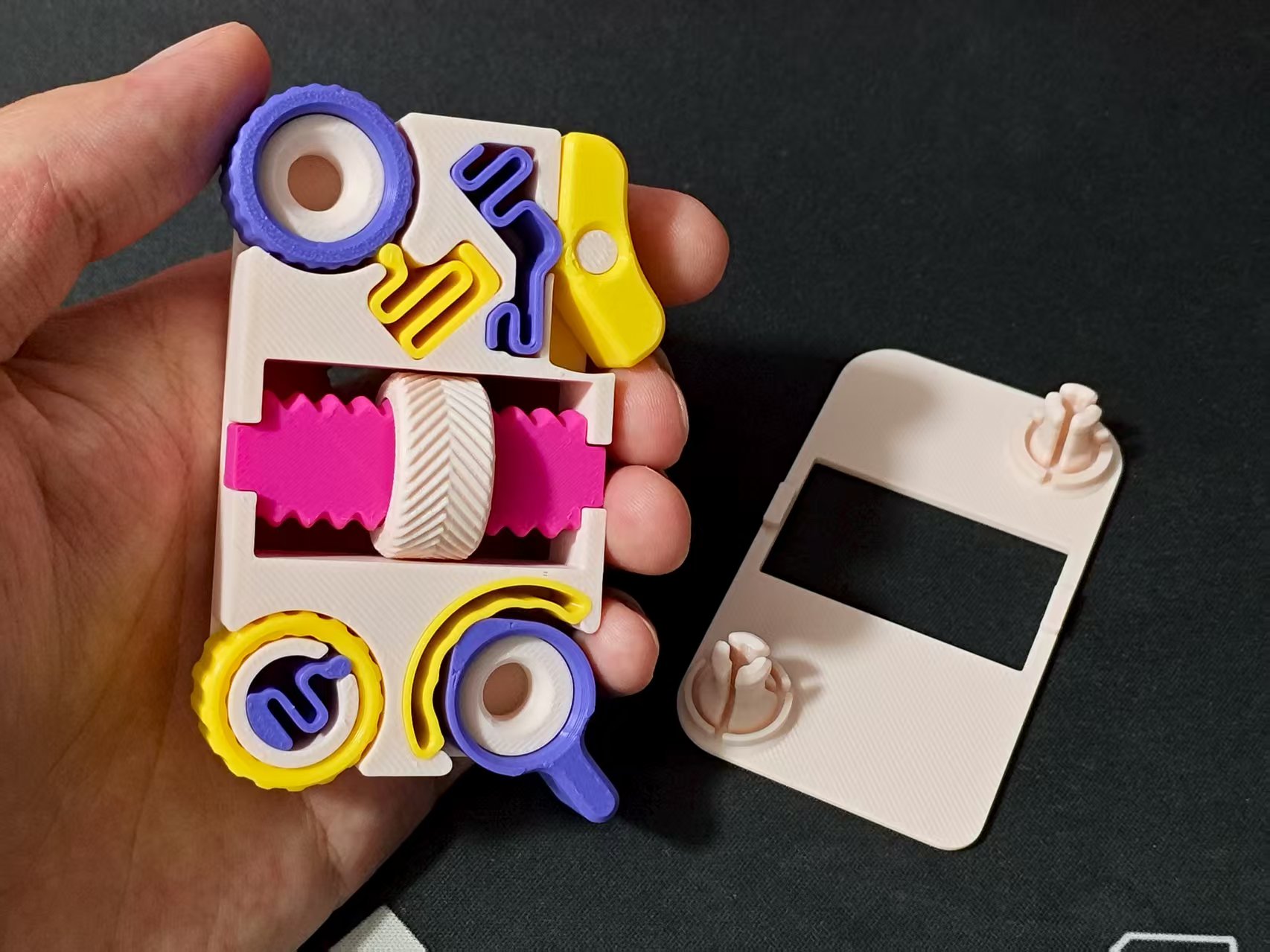 Miniatura 4 do modelo 3D 爽歪歪解压玩具五件套-(Five-in-One)