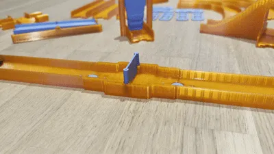 Modular Racing Track Set - 1:64 Scale Cars view 3