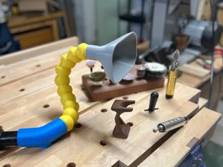 Funnel for flexible hose for dust extraction