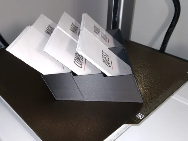 Porte-cartes pour jeux de société