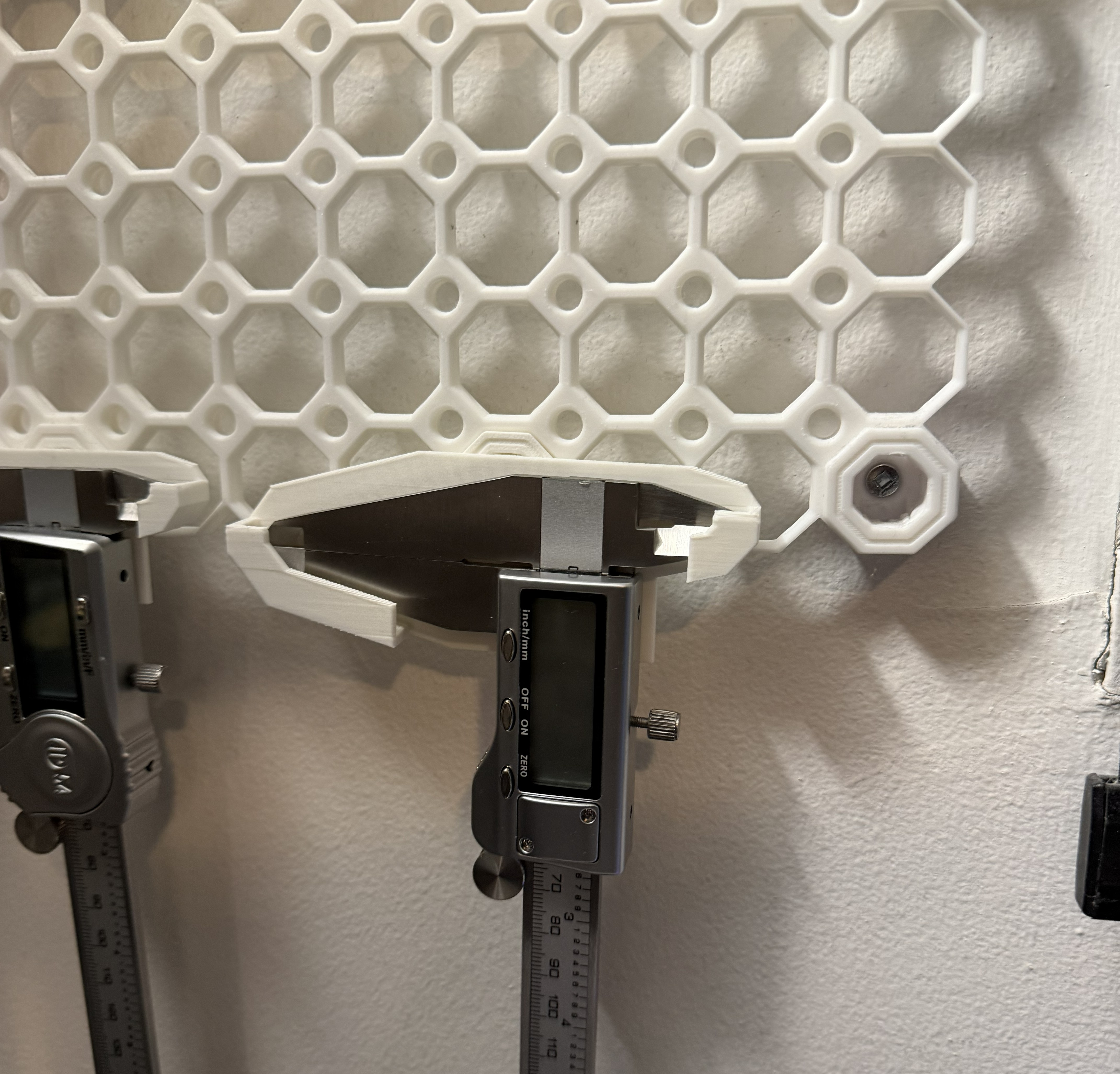 Miniatura 2 do modelo 3D Caliper Holders for Multiboard