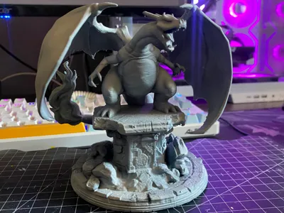 Pokémon Charizard Figure