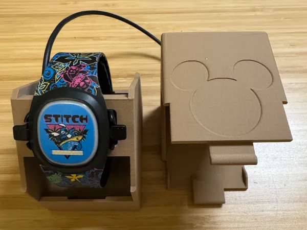 Étui de rangement et de charge pour MagicBand+